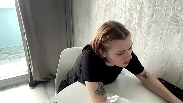ShonnaTweddle's Live XXX Chat