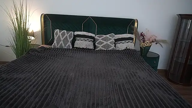 Czat XXX na żywo – MagicPeachh_