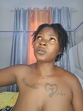 TrishaKalid Live XXX-chat