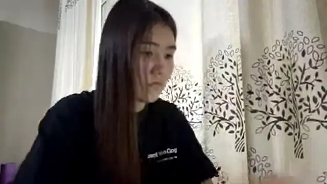 LimpedFlyby Chat XXX live