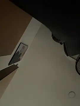 Chat +18 de JuliaaVega ao vivo