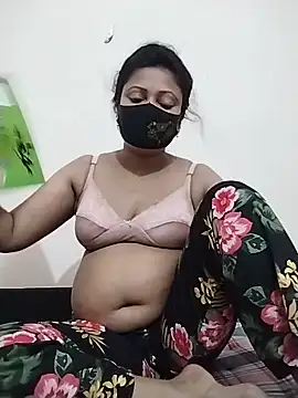 Chat XXX ao vivo de Puspi-