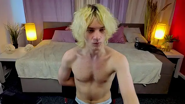 XXX chat uživo modela JameMilann