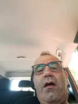 צ'אט XXX בשידור חי של delfi6