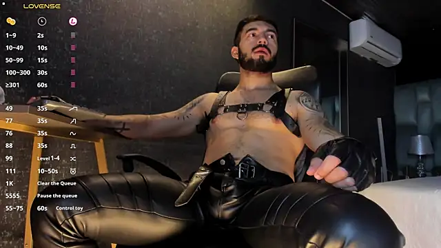Онлайн чат XXX MarkWalker__