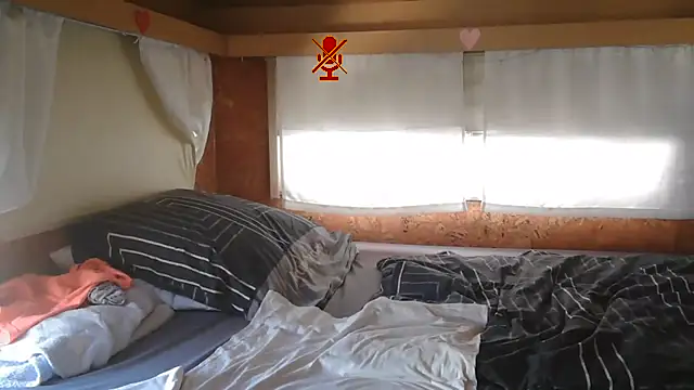 Sylly Adlı Modelin Canlı XXX Sohbeti