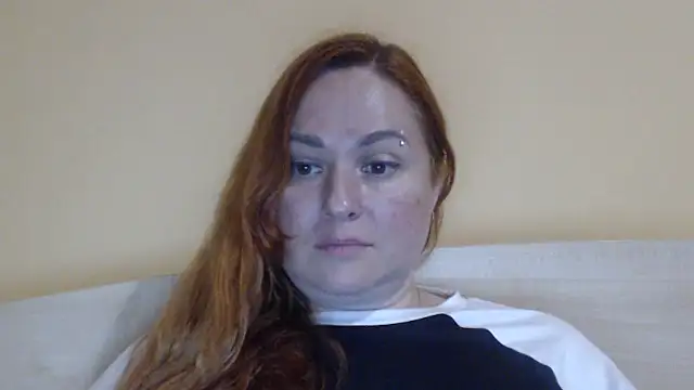 Chat +18 de Foxy_Kate3333 ao vivo