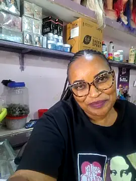 Goddess_of_Hearts Live XXX Chat