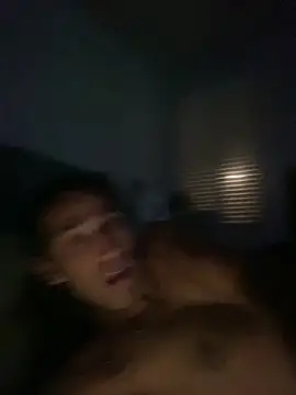 LargeDominoes' Webcam Show