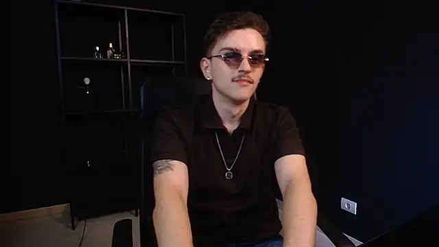 Chat XXX Live FelixStarkk
