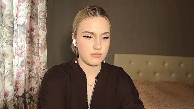 SachikoSpyies: онлайн-секс-чат