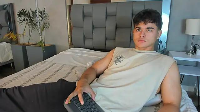Charlie___Musk élő XXX-chatje