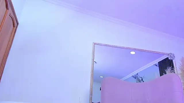 nahomyrusell_ 现场XXX聊天
