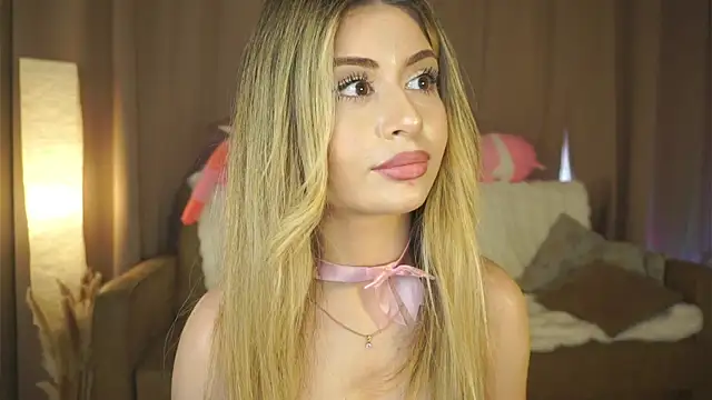 GeorginaHarn Adlı Modelin Canlı XXX Sohbeti