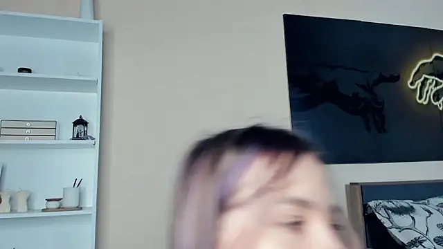MaliaBourraine's Live XXX Chat