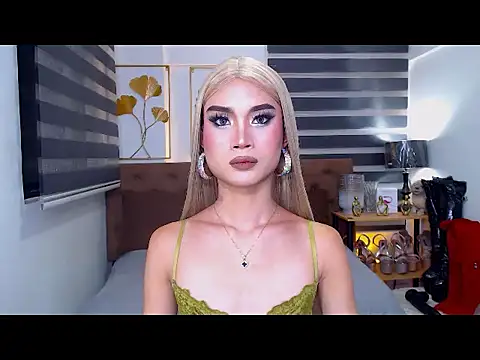 JuicyCockThea 现场XXX聊天