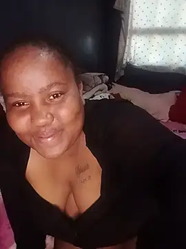 ChubbyMidgetxxx19's Live XXX Chat