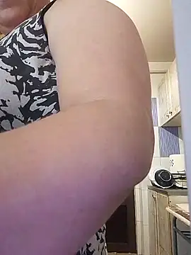 צ'אט XXX בשידור חי של Wetandnaughtyxx