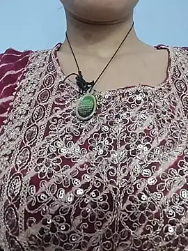 Noorkhatoon Obrolan Langsung XXX
