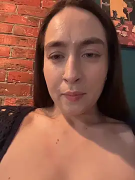 צ'אט XXX בשידור חי של Holly_Play
