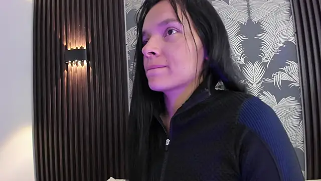 _shantal_smith's Live XXX Chat