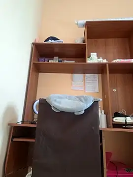 Ally-cutee Chat XXX live