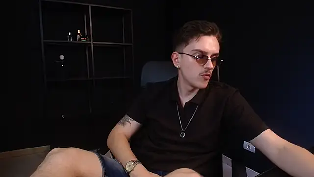 FelixStarkk live XXX chat