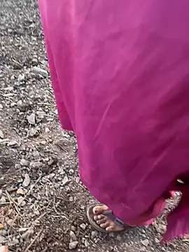 YOURBHABI143: διαδικτυακό σόου στην κάμερα