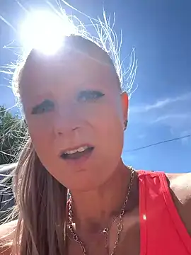 LaMadrina006's Live XXX Chat