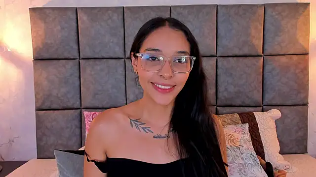 Roseaurora লাইভ XXX চ্যাট