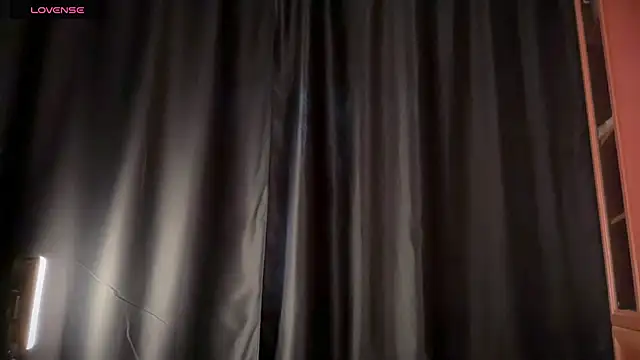 Avril_Pearly_ Chat XXX live