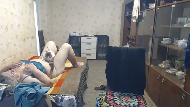 HotLusi's Live XXX Chat