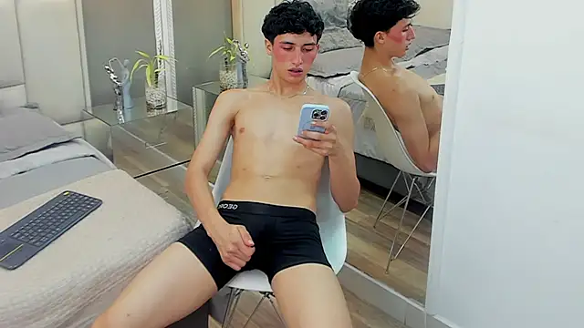 thom_ames Live XXX-Chat