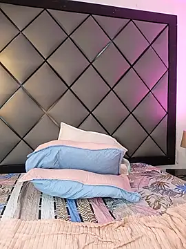 ELLA_KELLY Chat XXX in diretta