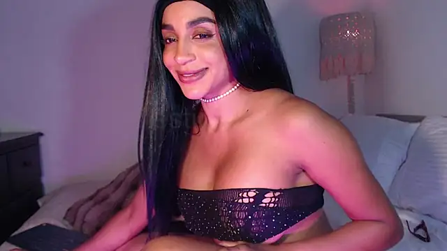 Chat XXX en directo de destinne_mill_