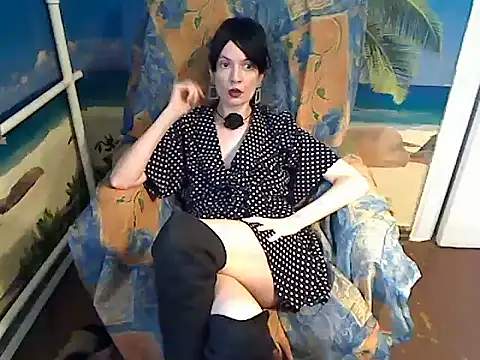 Bastet12 élő XXX-chatje