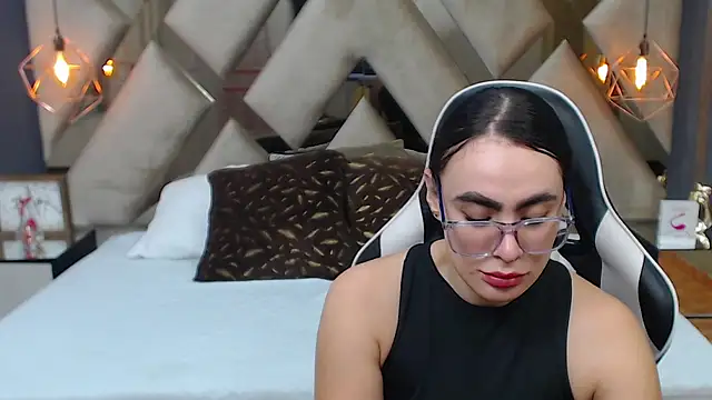 MartinaaFit's Live XXX Chat