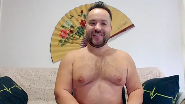 Hairy9inch Show in webcam