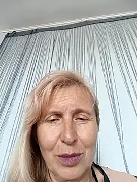TrinaAdair's Live XXX Chat