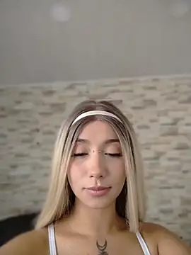 Ariana_bb's Live XXX Chat
