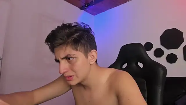 atilaepic – Naživo XXX chat