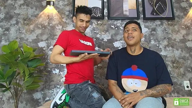 Alejandro_and_Deiby's Live XXX Chat