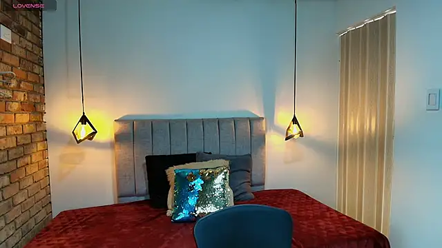 LiaCooper_'s Live XXX Chat