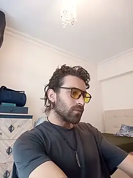 LUCIFEREXS Adlı Modelin Canlı XXX Sohbeti