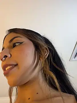 VioletaHills_ Obrolan Langsung XXX