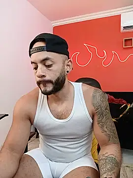 Mike_savage3 Chat XXX in diretta