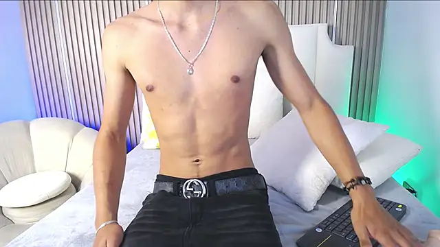 AdrianStark_ Live XXX-chat