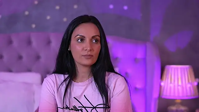 NovaDiamond Live XXX-chat