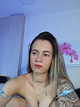 JuliaColemann লাইভ XXX চ্যাট