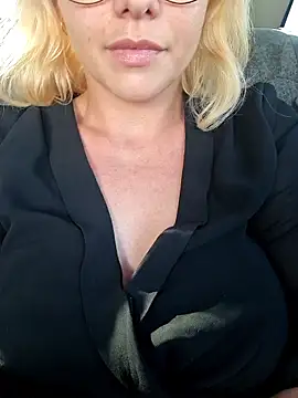 Chatroom XXX en direct de Eleanor_Dream